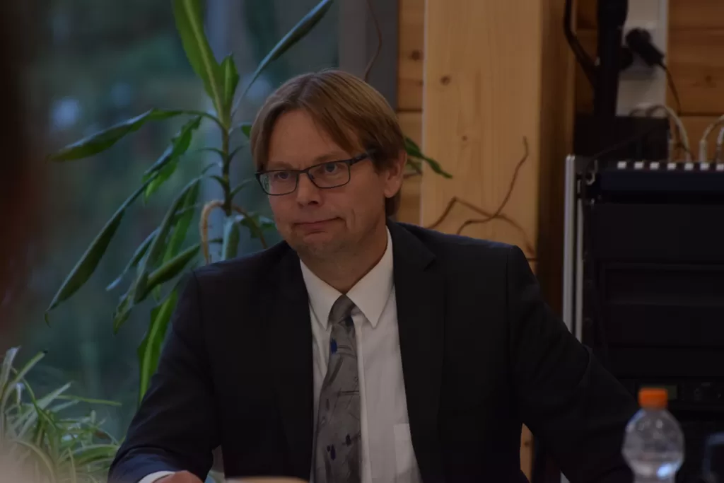 Keskustan Kristian Forman (kuvassa) aloittaa Myrskylässä kunnanhallituksen puheenjohtajana. Takanaan hänellä on kolme kautta valtuuston puheenjohtajana. Kokoomuksen Jussi Salminen on nousemassa valtuuston puheenjohtajaksi.