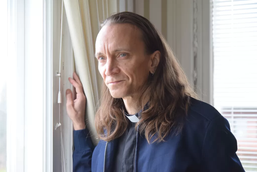 Myrskylän seurakunnan kirkkoneuvosto päätti yksimielisenä pyytää Helsingin tuomiokapitulia antamaan kirjallisen varoituksen kirkkoherra Henrik Wikströmille huolimattomuudesta ja tehtävien toistuvasta laiminlyönnistä.