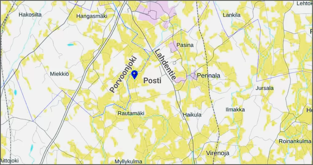 Metsolan aurinkovoimala sijoittuu sinisen täplän ympärille Porvoonjoen viereen peltoalueelle.